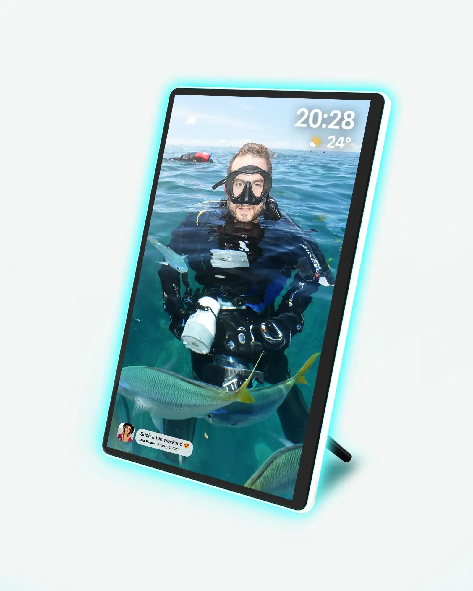 Apolosign 14.1" digital photo frame shows scuba diver selfie with fish, neon blue light border, time and temp.