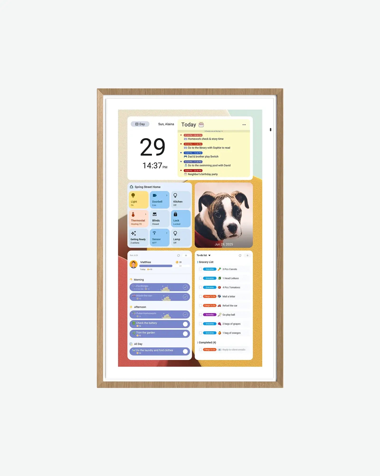 Apolosign 15.6" digital calendar displays date, time, to-do list, dog photo, and smart home controls on a light wood frame.